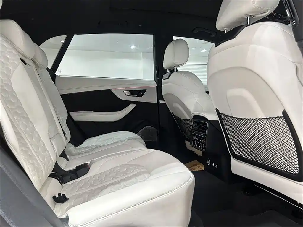 Audi Q8 — миниатюра 7