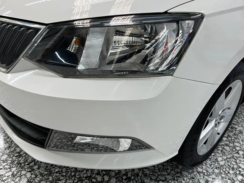 Skoda Fabia — миниатюра 4