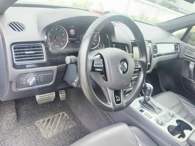 Volkswagen Touareg 2012 R-Line Luxury