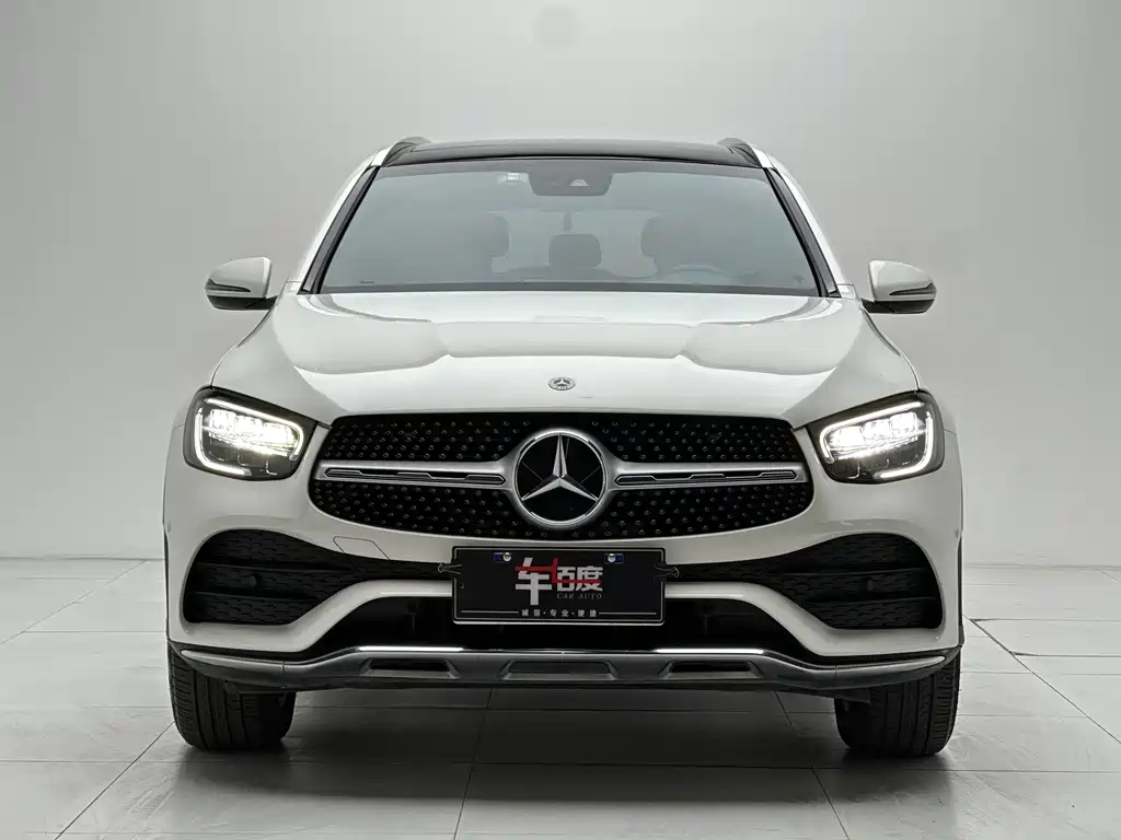 MERCEDES-BENZ GLC