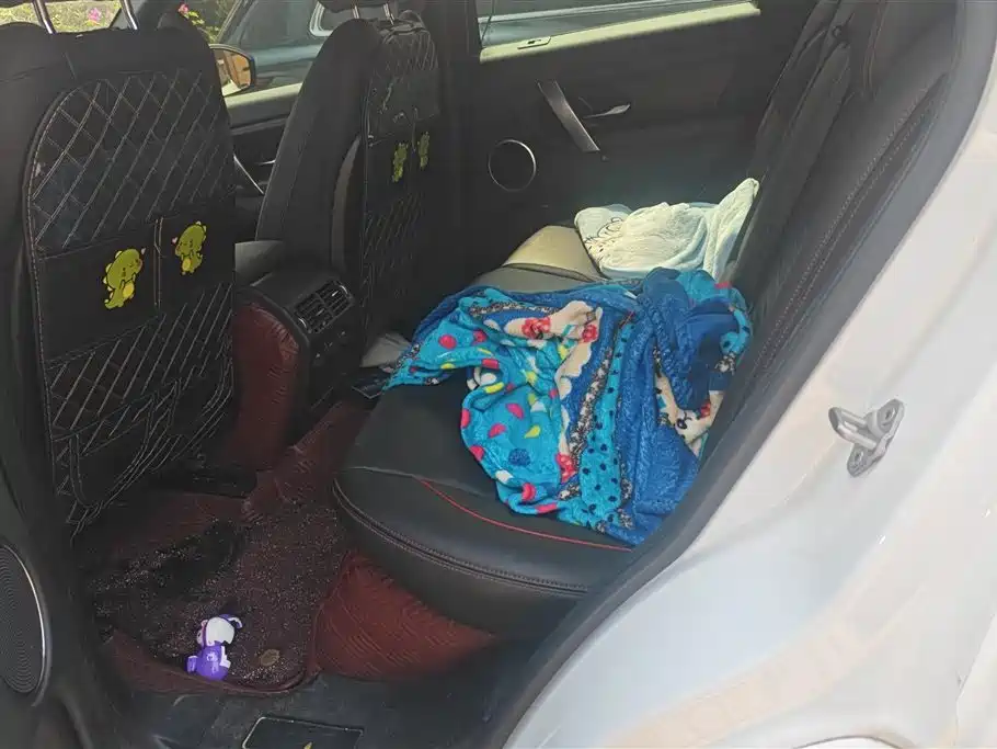 LAND ROVER DISCOVER NEW ENERGY SOURCES FOR SPORTS