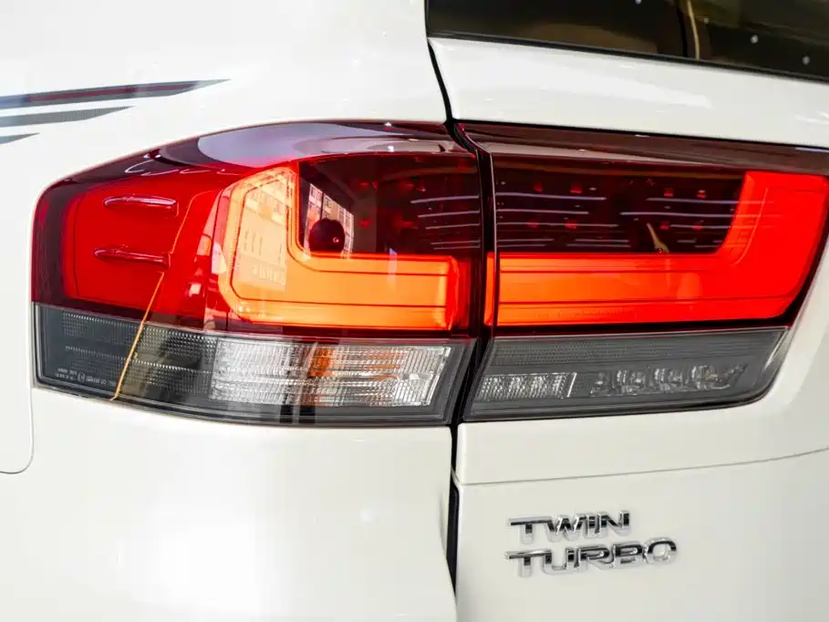 Toyota Land Cruiser — миниатюра 9
