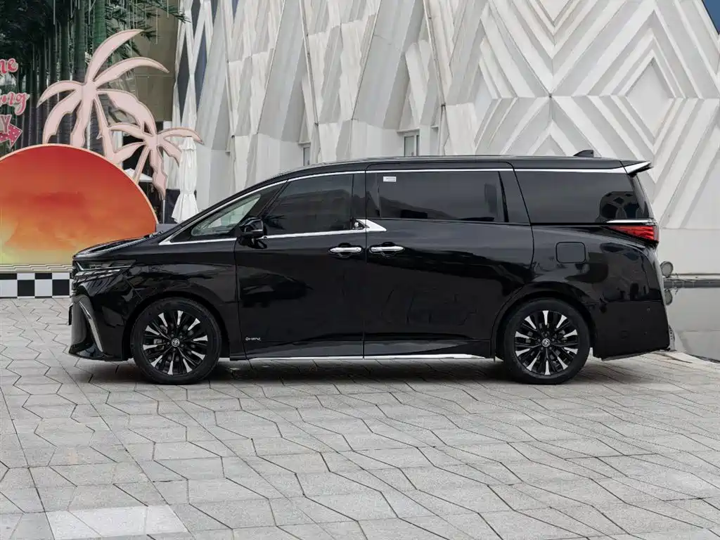 Toyota Alphard 2024 2.5L Luxury
