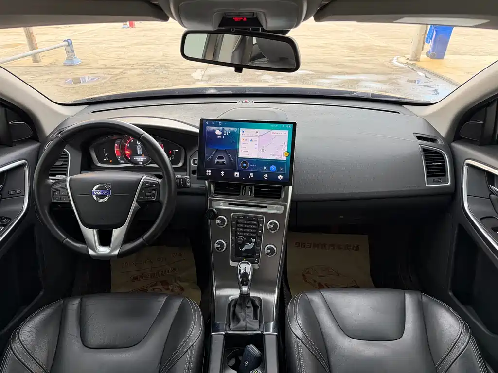 Volvo XC60 — миниатюра 5