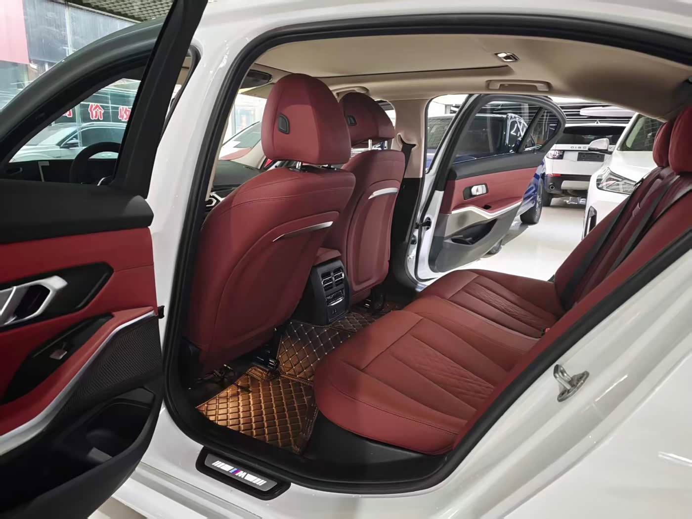 BMW 3 Series 2.0 л 2023 г. Белый, пробег 5000 км