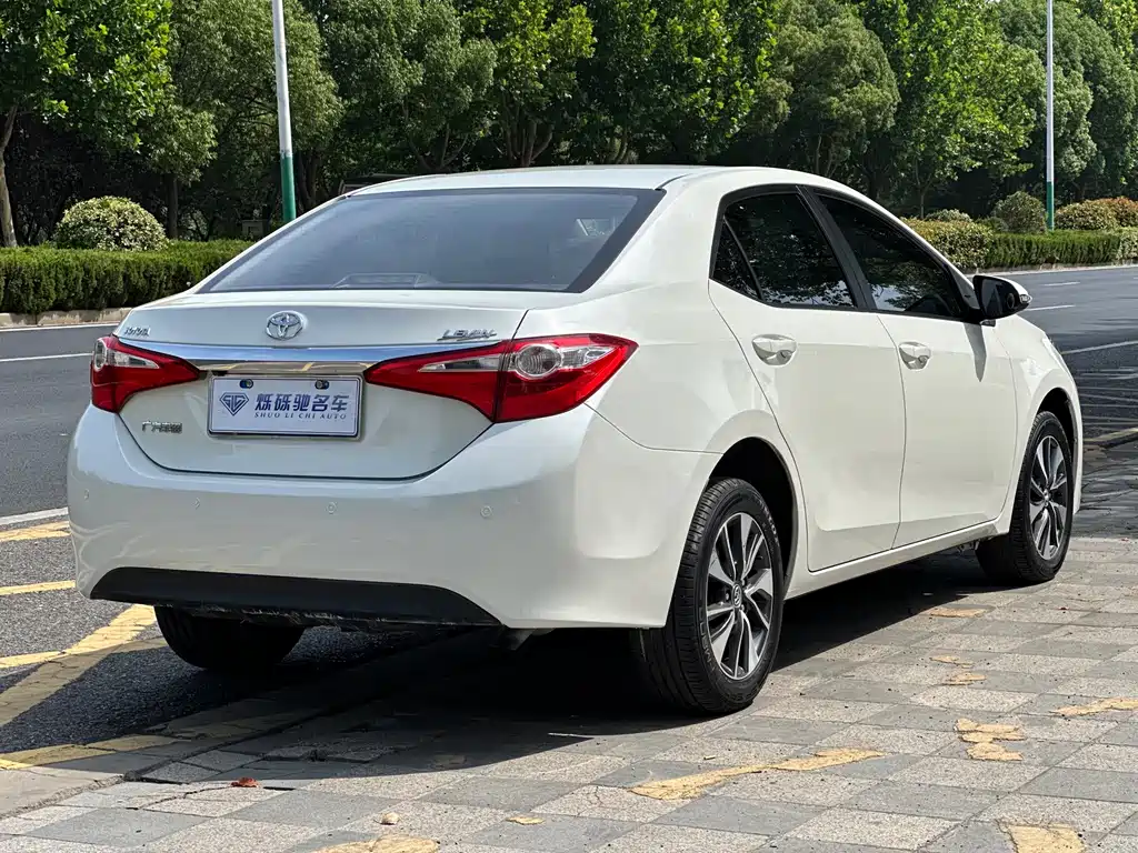 Toyota Corolla Levin 2014 1.8GS CVT Elite