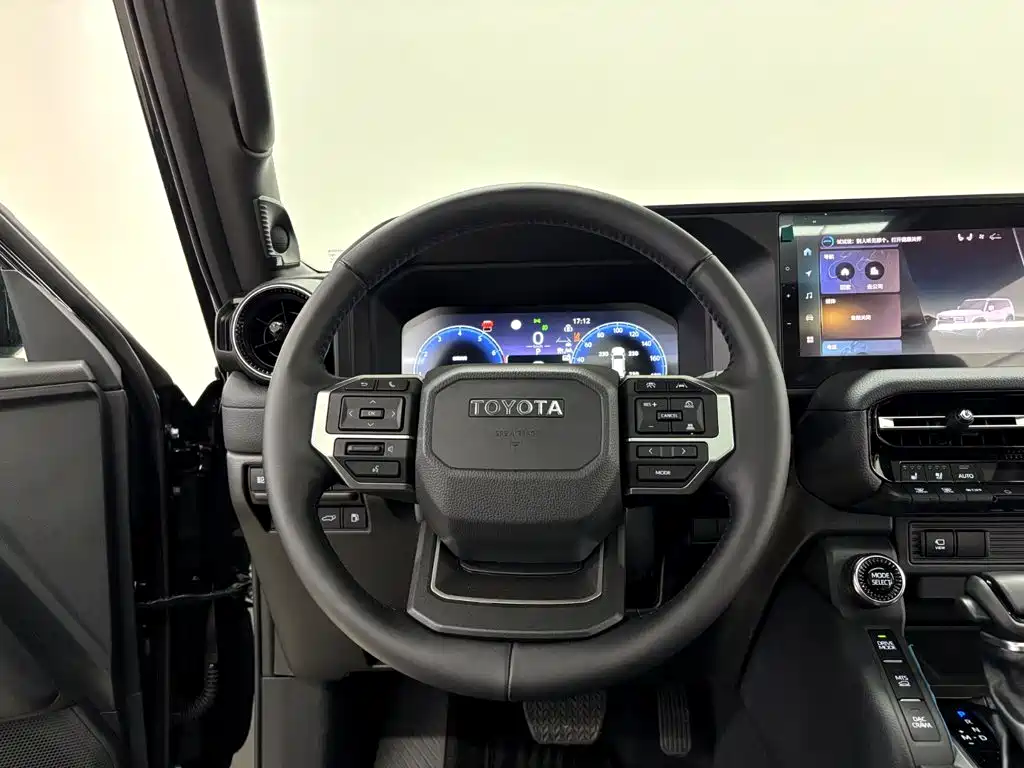 Toyota Prado — миниатюра 21