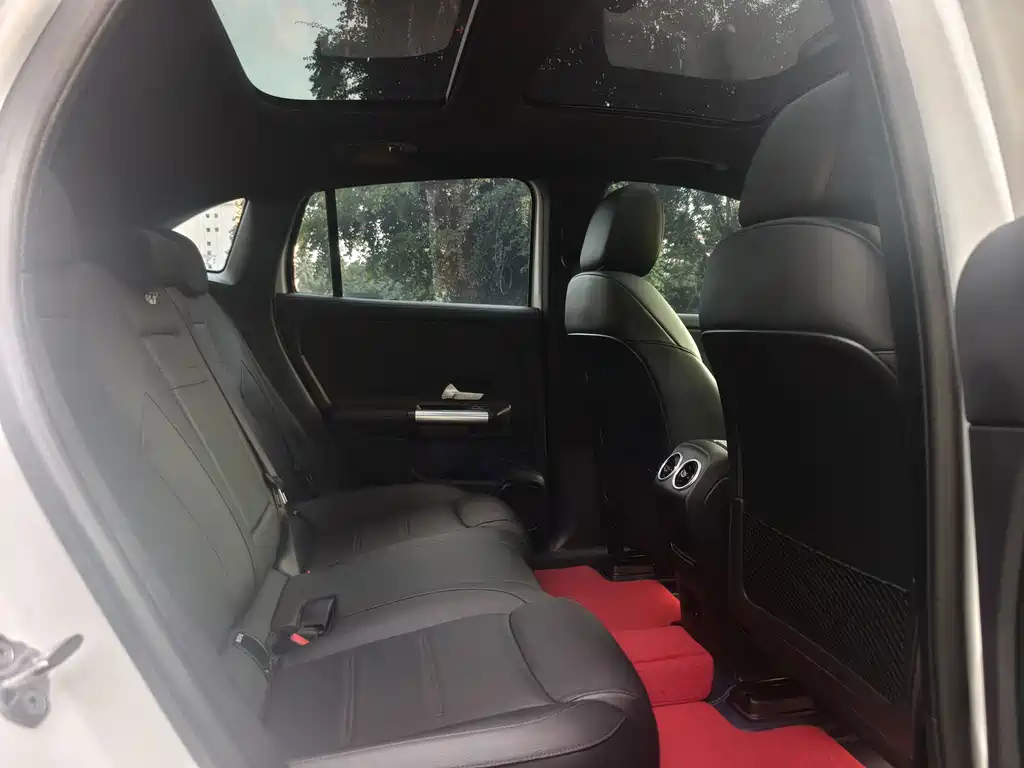 Mercedes-Benz EQA — миниатюра 12