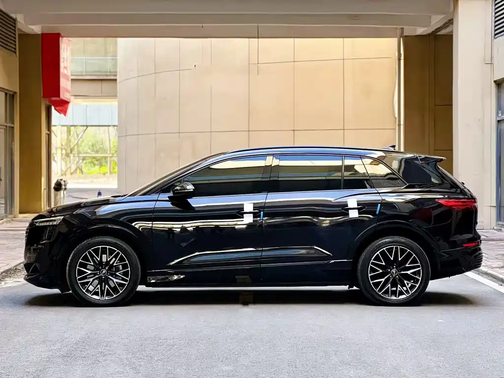 Audi Q5 e-tron 2023 40 e-tron