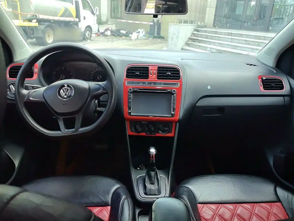 Volkswagen Polo — миниатюра 5