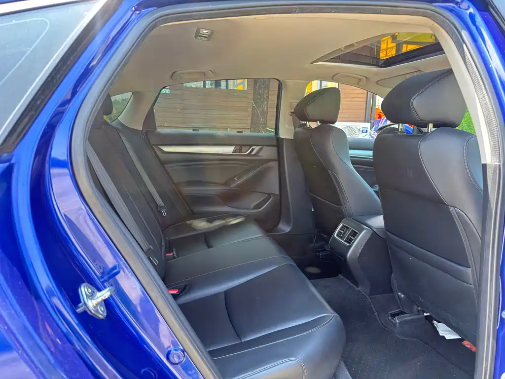 Honda Accord — миниатюра 15