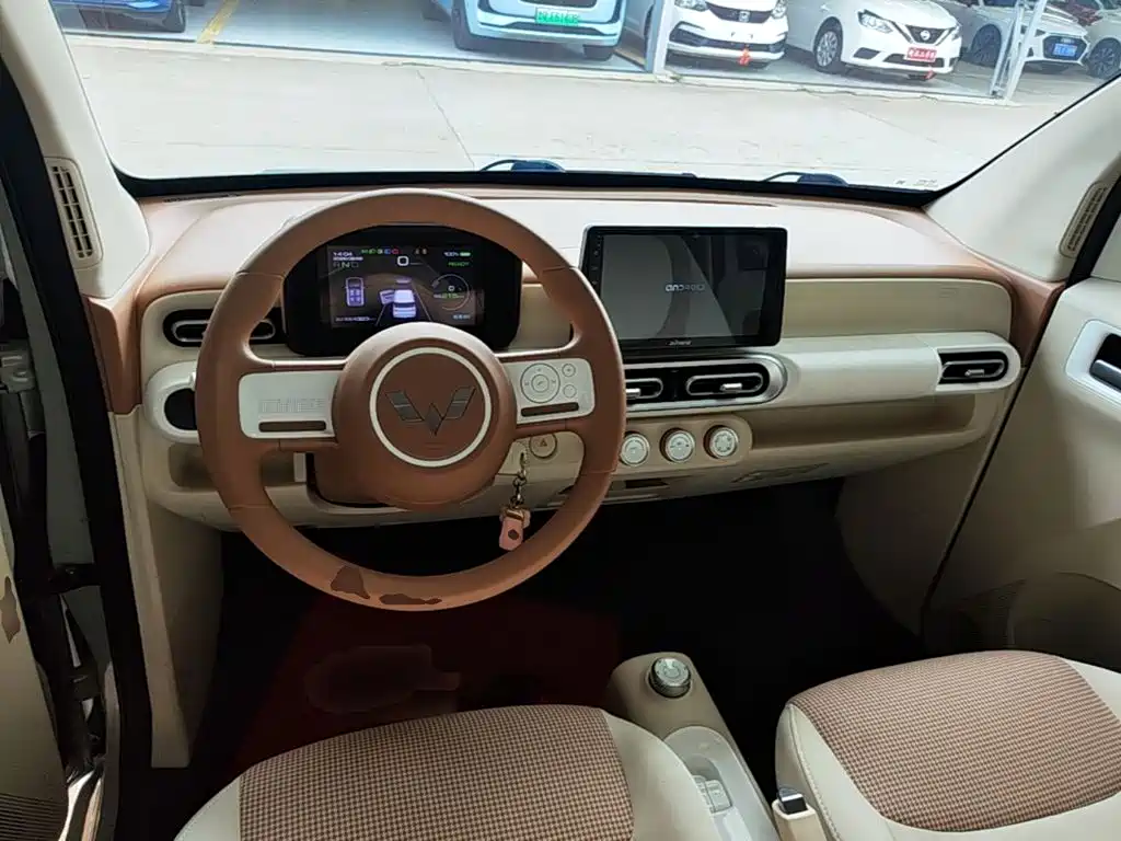 Wuling MINIEV — миниатюра 10