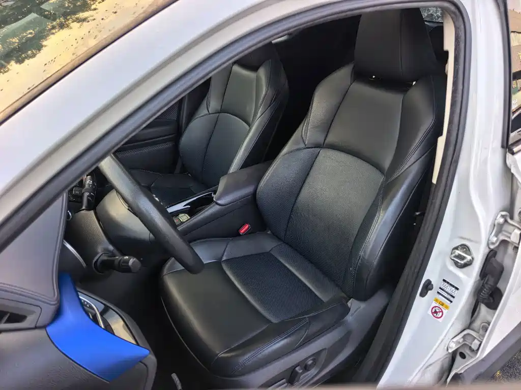 Toyota C-HR — миниатюра 6