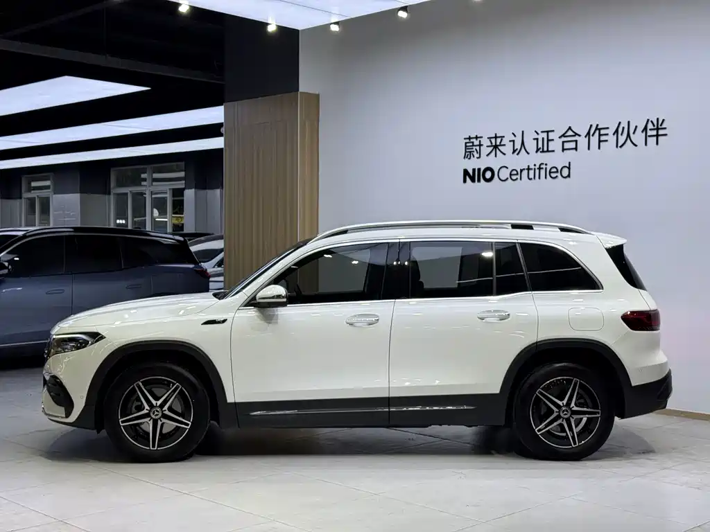 Mercedes-Benz EQB — миниатюра 6