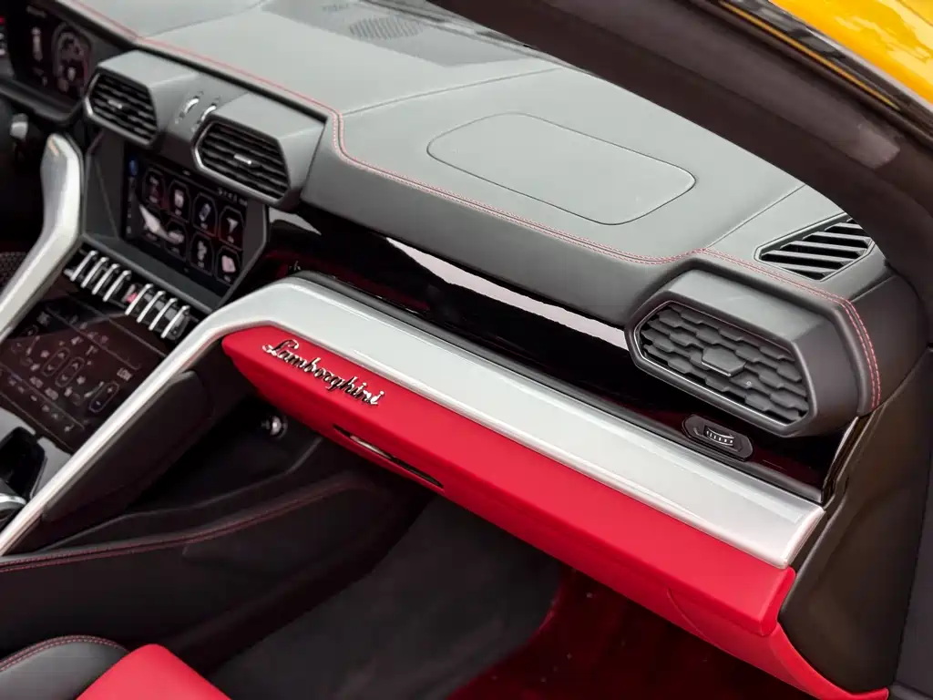 Lamborghini Urus — миниатюра 15