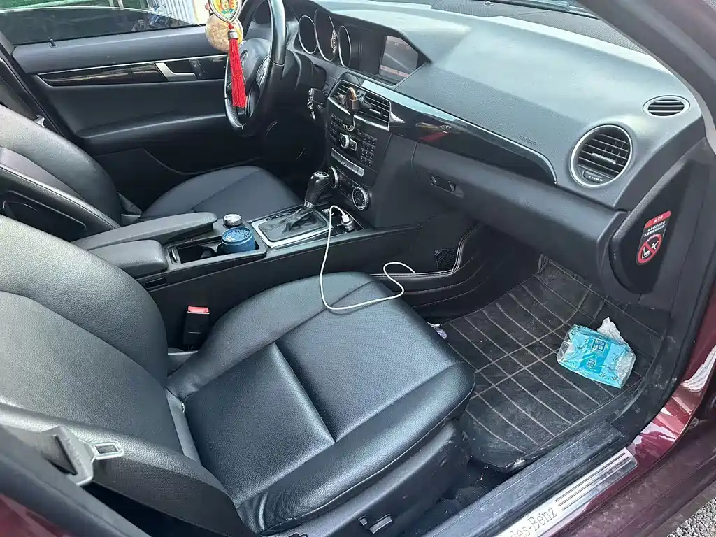Mercedes-Benz C-Class — миниатюра 9