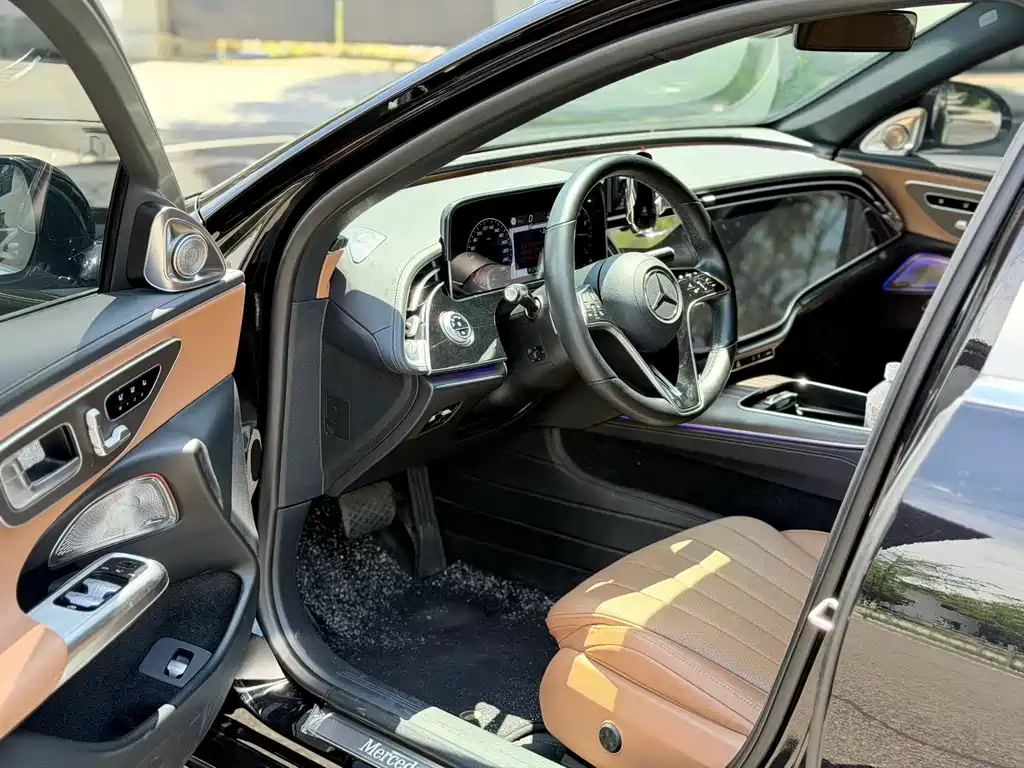 Mercedes-Benz E-Class E 2026 E 300 L Luxury