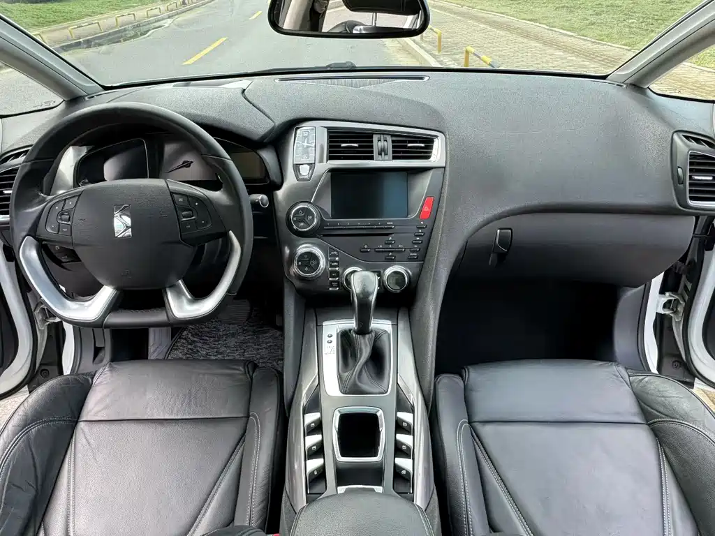 DS DS 5 — миниатюра 6