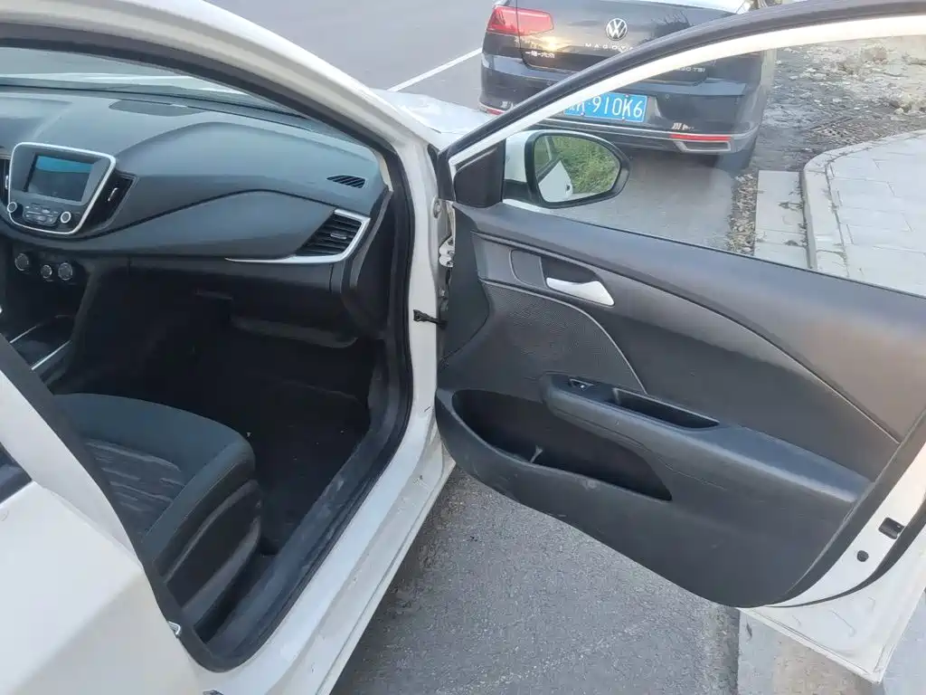 Chevrolet Cavalier — миниатюра 19