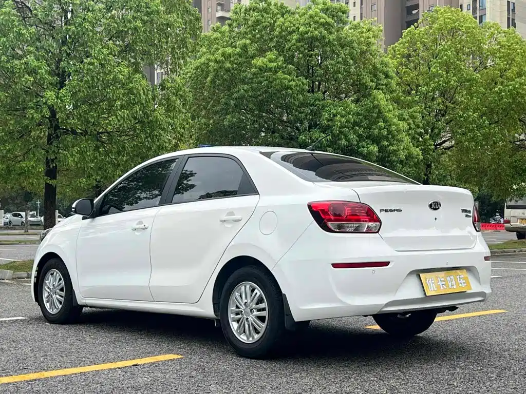 Kia Huanchi — миниатюра 5