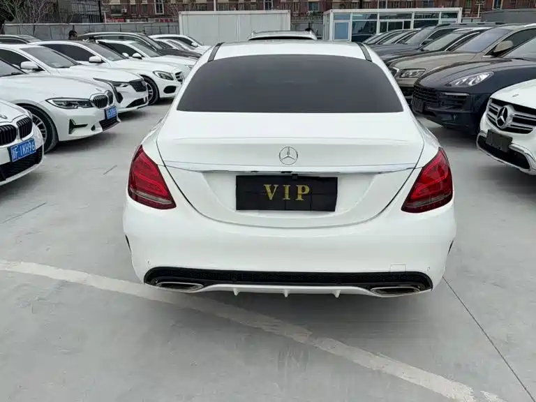 Mercedes-Benz C-Class — миниатюра 6