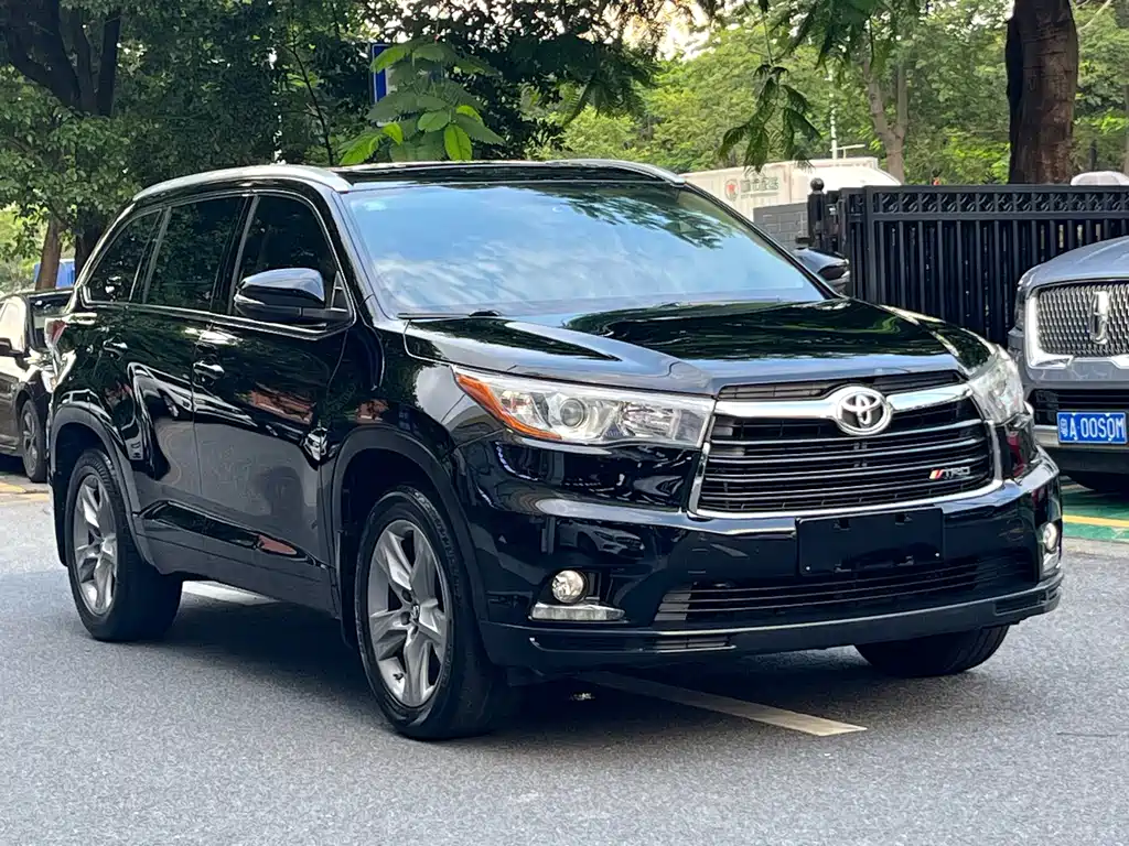Toyota Highlander — миниатюра 3