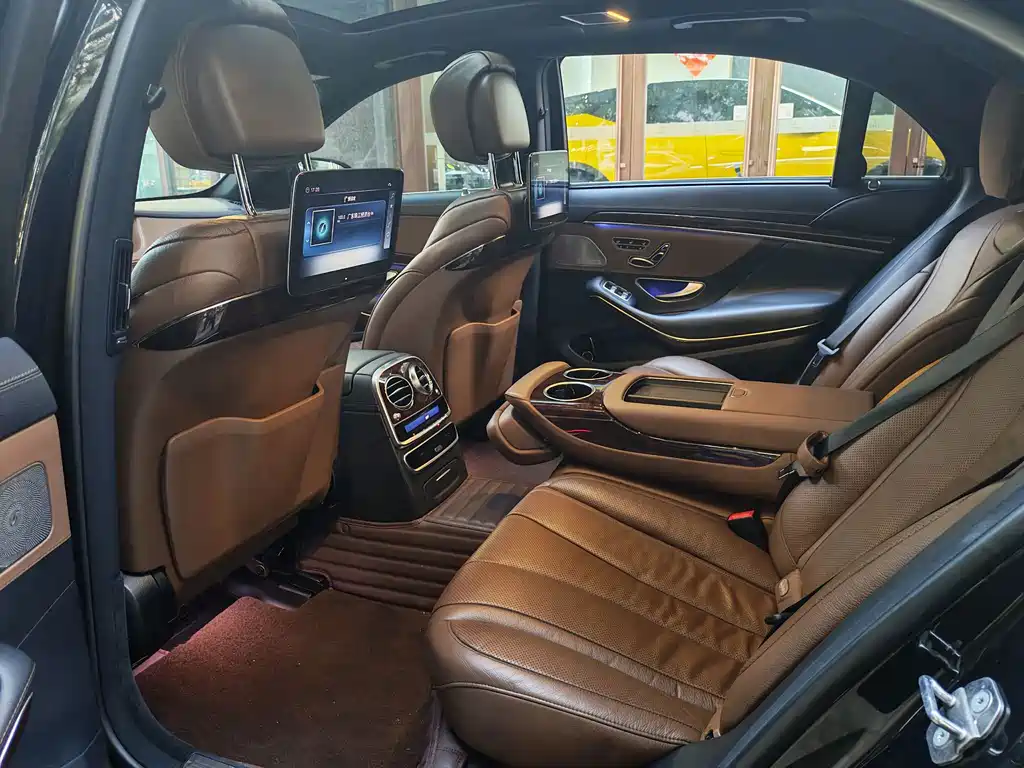 Mercedes-Benz S-Class — миниатюра 11