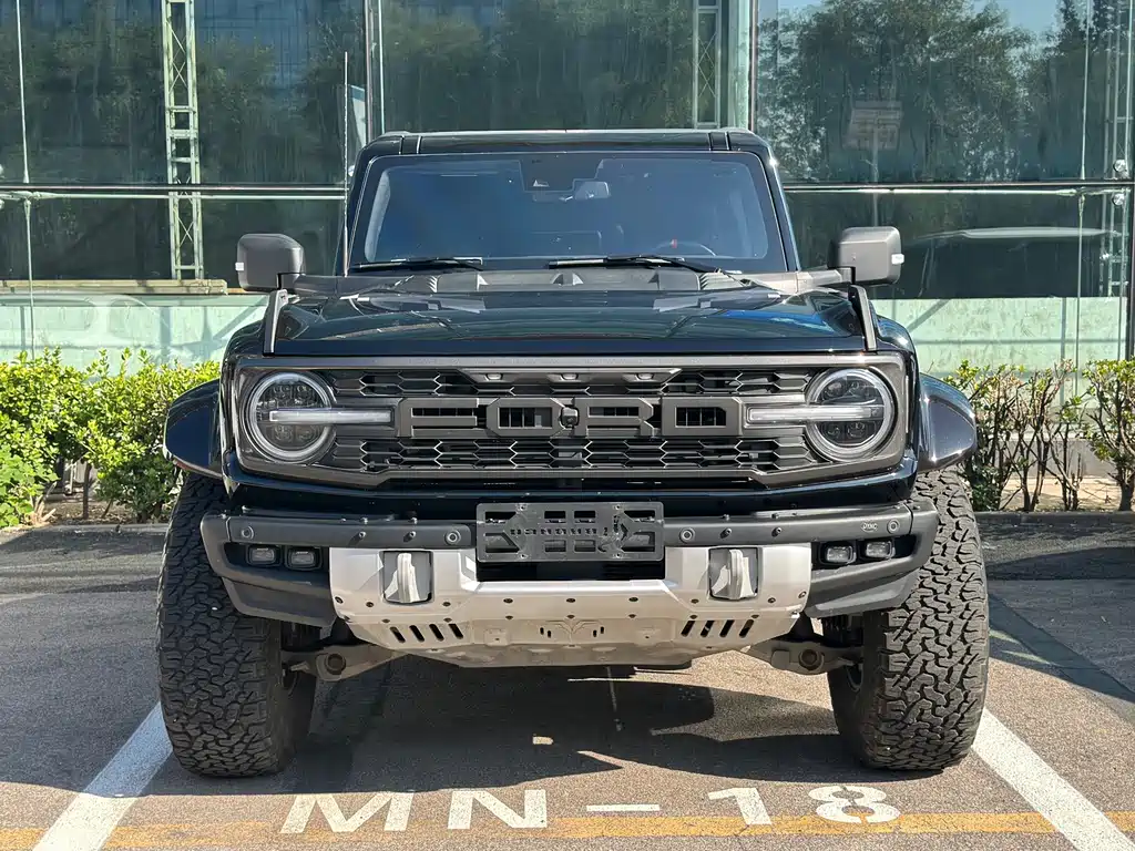 Ford Bronco (Import) — миниатюра 2