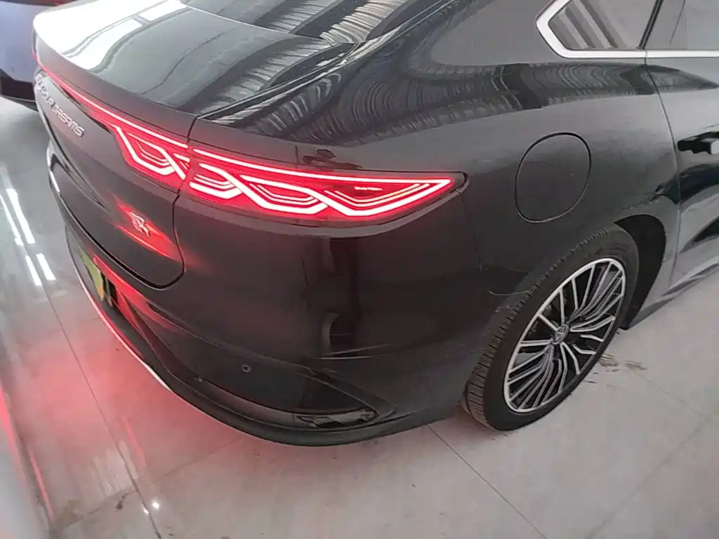 BYD Han — миниатюра 8