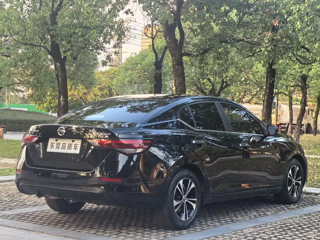 Nissan Sylphy — миниатюра 7
