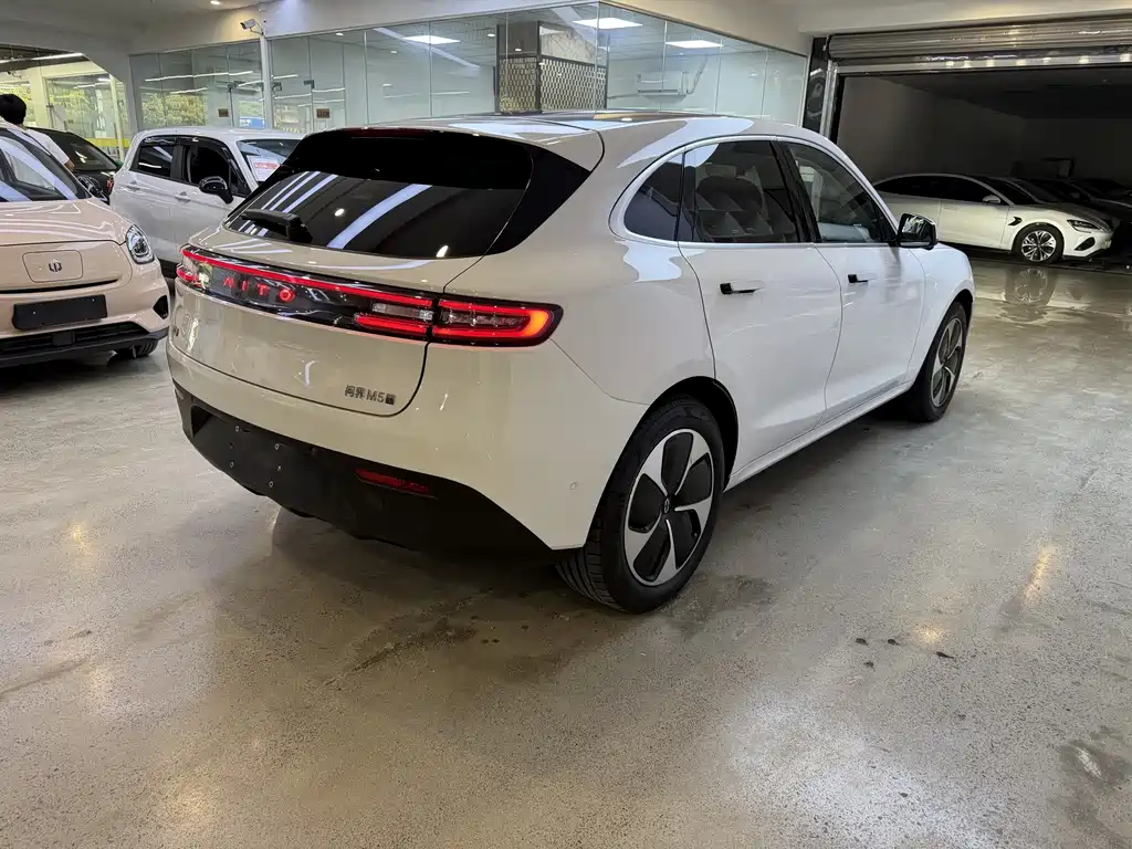 AITO Wenjie AITO M5 — миниатюра 5