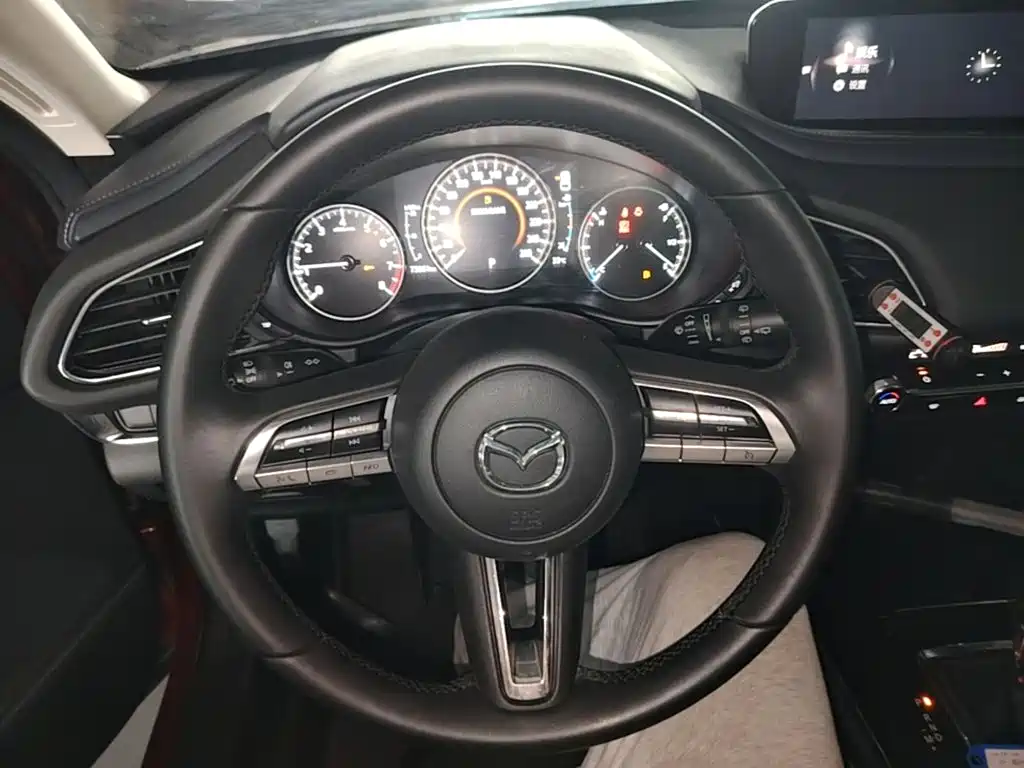 Mazda CX-30 — миниатюра 11