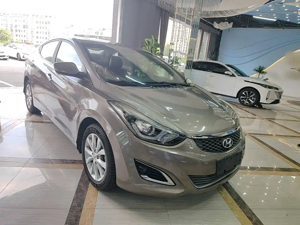 Hyundai Elantra Langdong — миниатюра 4