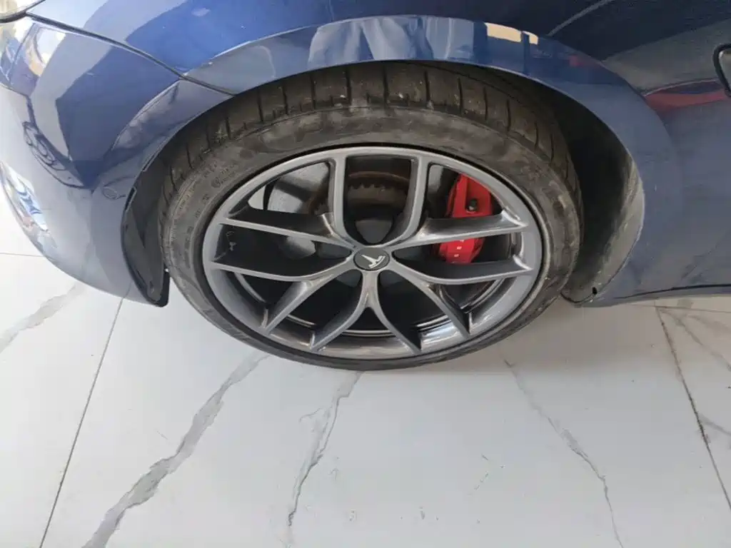 Tesla Model 3 — миниатюра 23