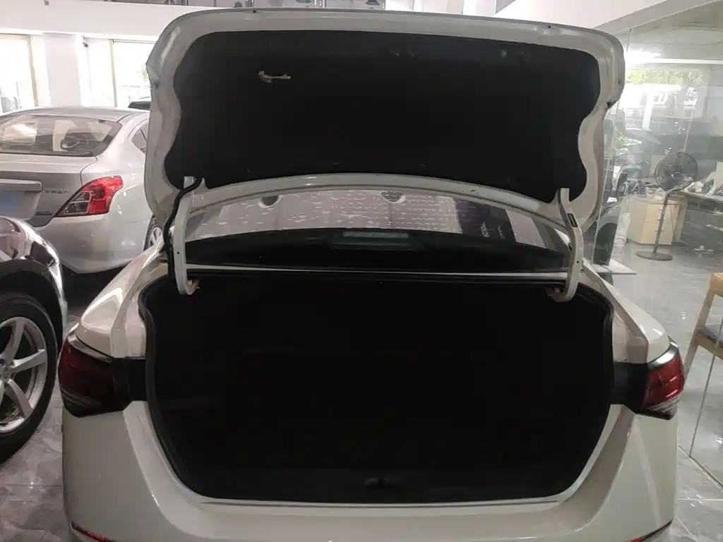 Nissan Sylphy — миниатюра 19