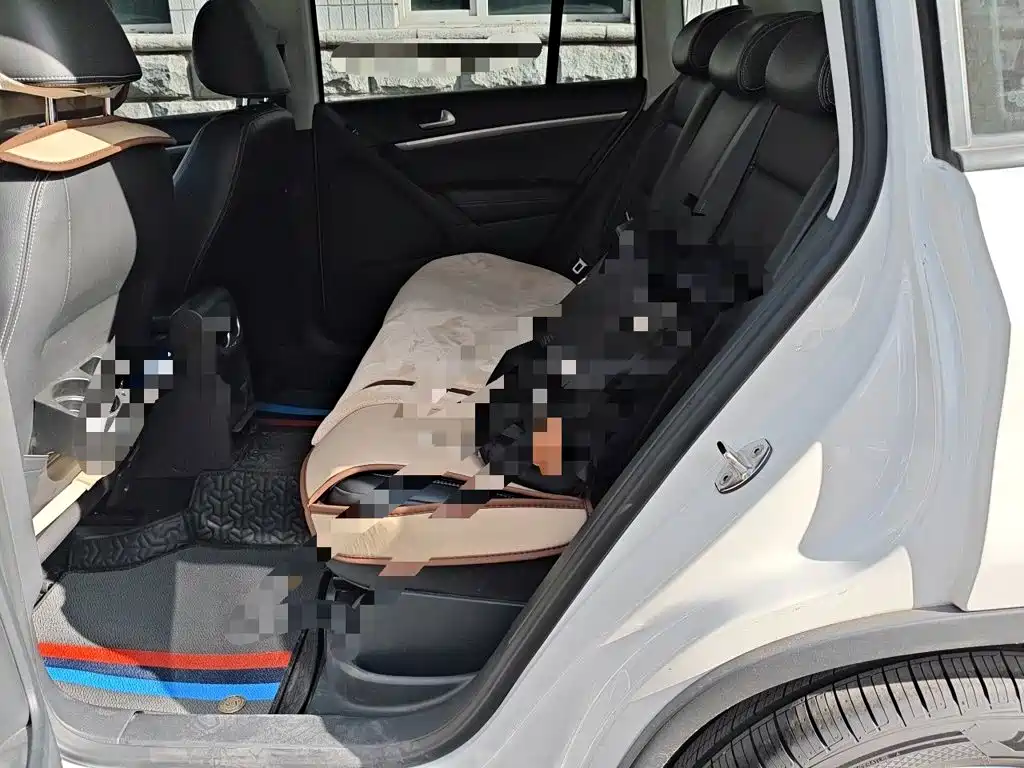 Volkswagen Tiguan — миниатюра 13
