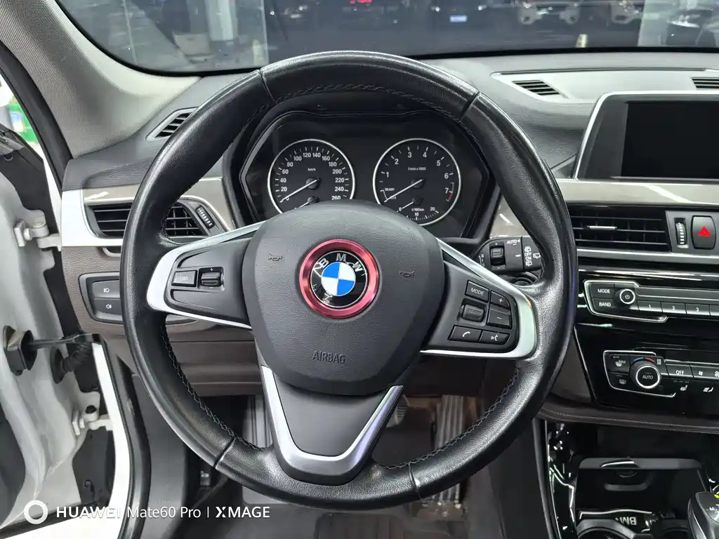 BMW X1 — миниатюра 10