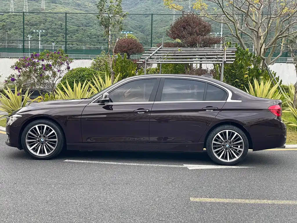 BMW 3 Series — миниатюра 3