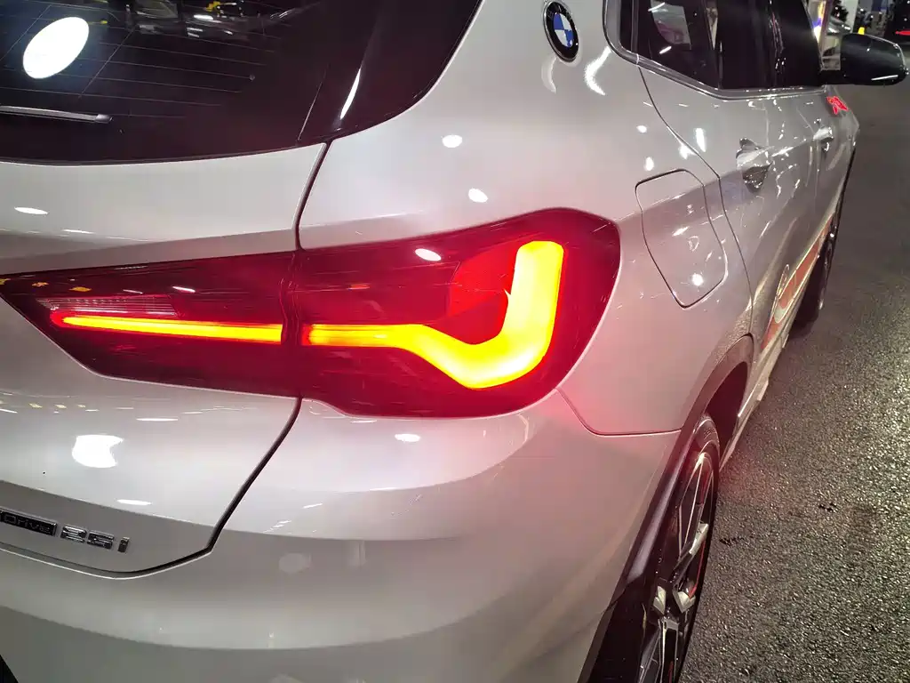 BMW X2 — миниатюра 13