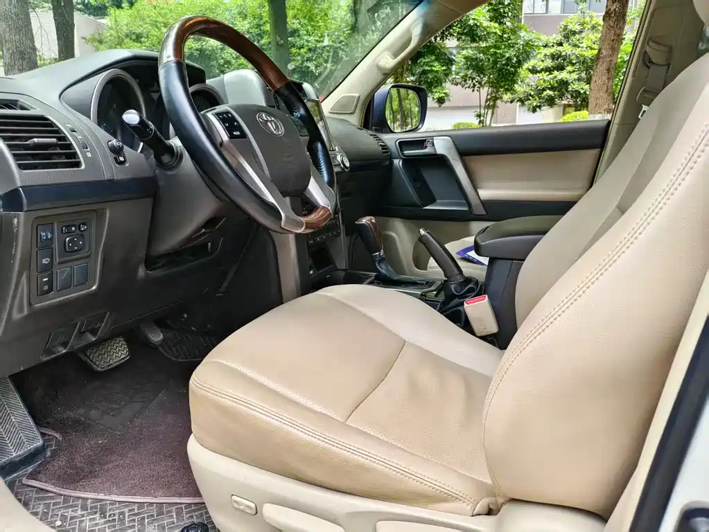 Toyota Land Cruiser Prado 2013 2.7L