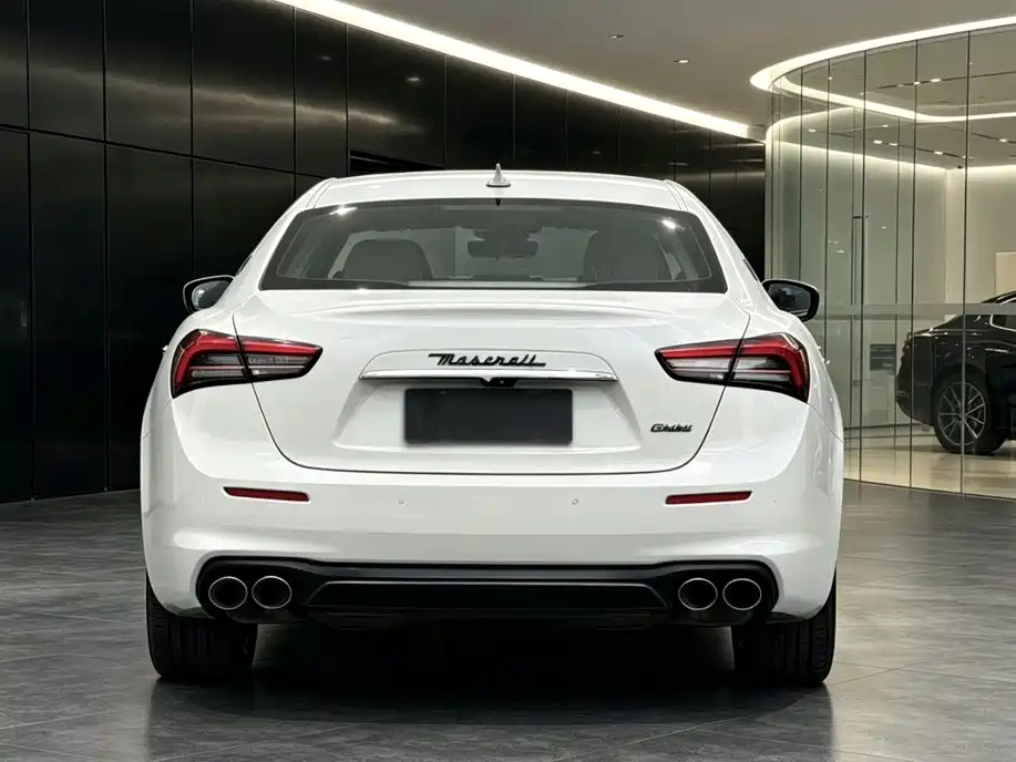 Maserati Ghibli — миниатюра 5