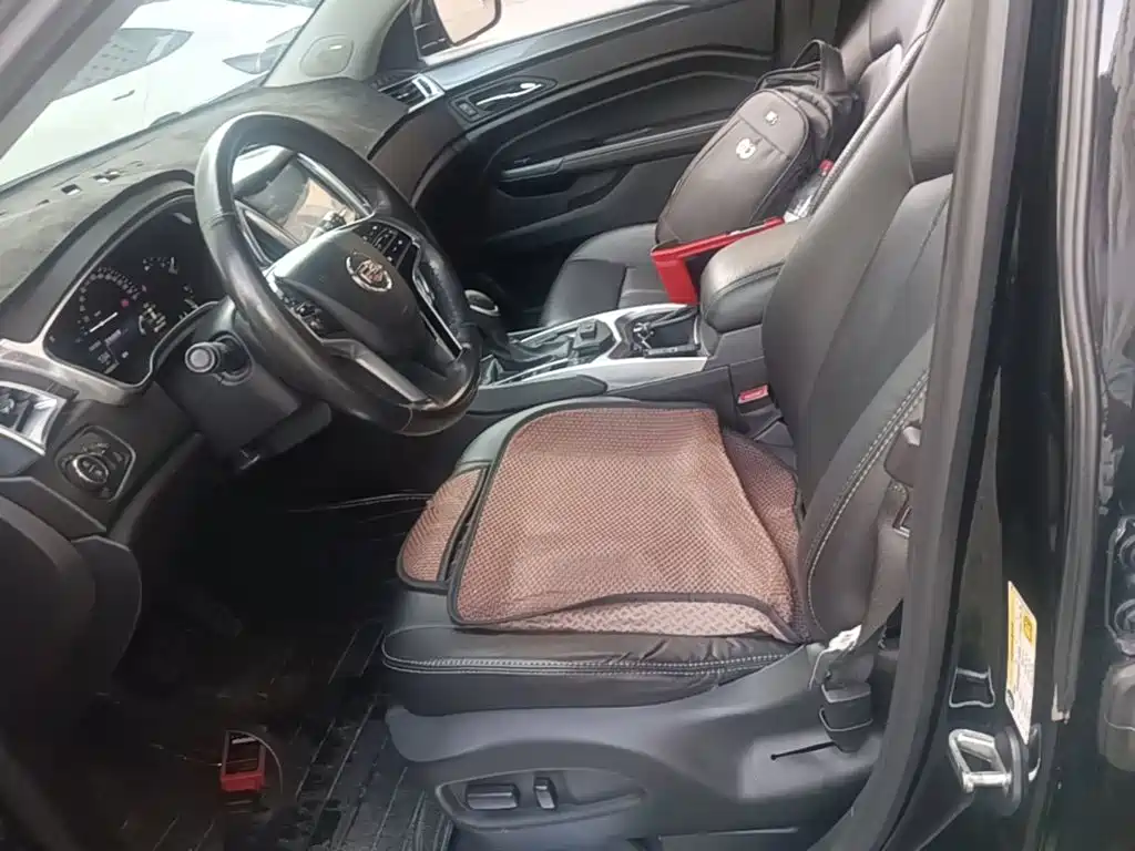Cadillac SRX — миниатюра 15