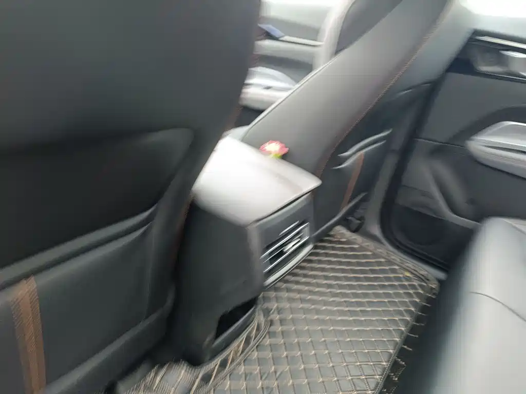 CHANGAN CHANGAN AUCHAN Z6