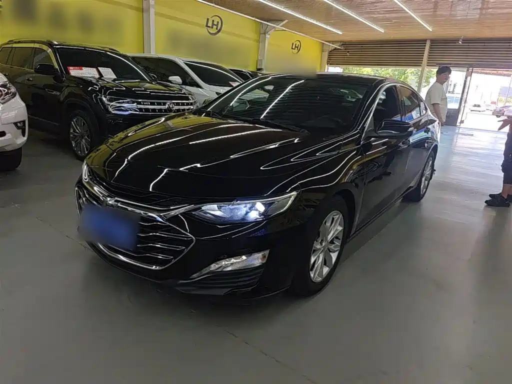 Купить Chevrolet Malibu XL
