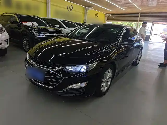 Chevrolet Malibu XL