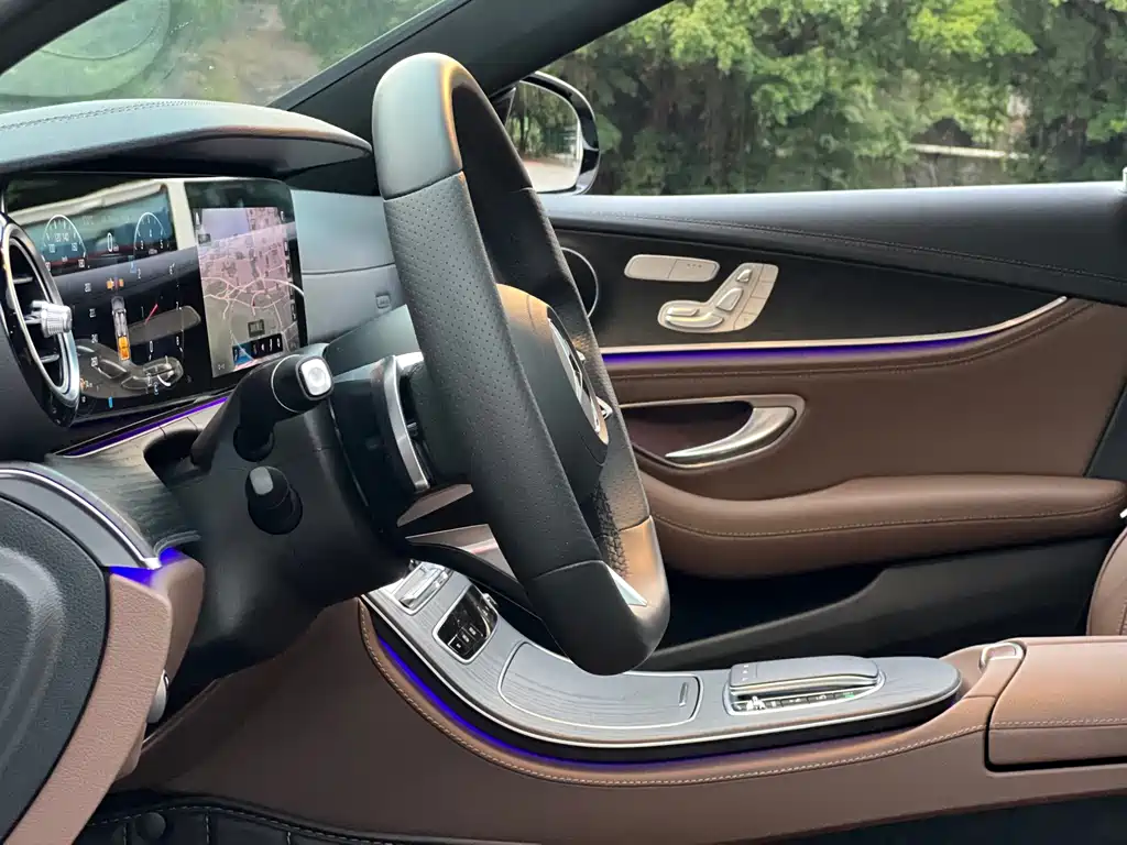 Mercedes-Benz E-Class — миниатюра 48