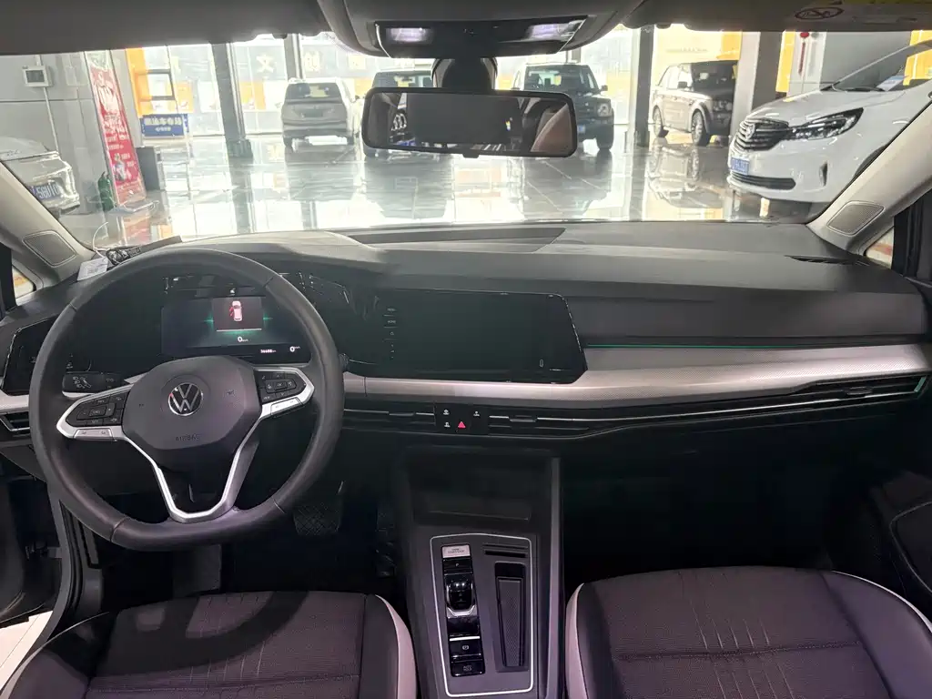 Volkswagen Golf — миниатюра 6