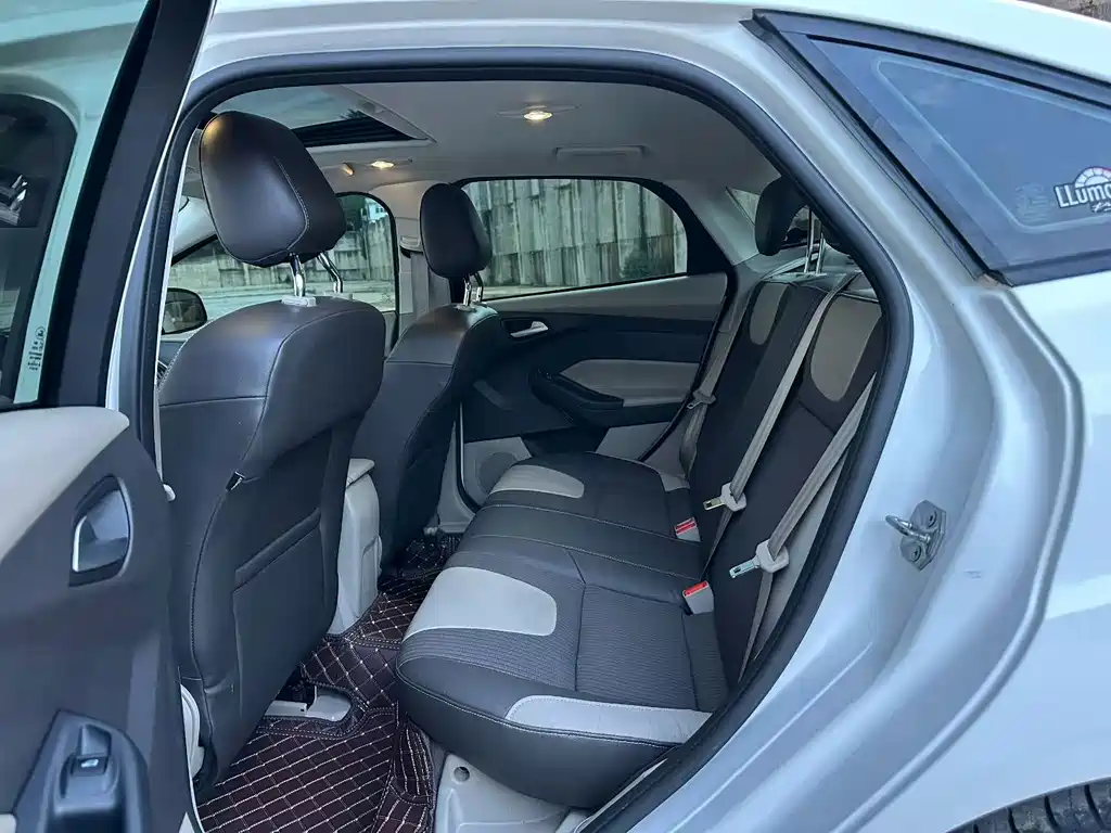 Ford Focus — миниатюра 9