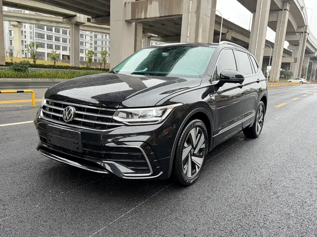 Volkswagen Tiguan L 2023