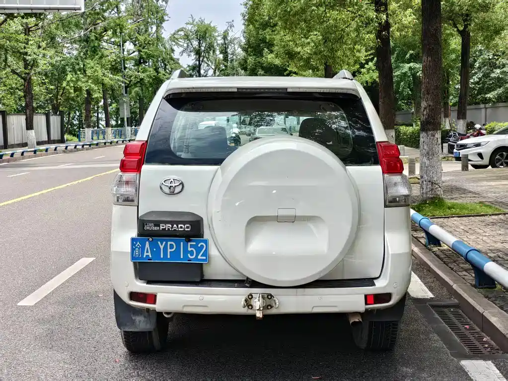 Toyota Land Cruiser Prado 2013 2.7L